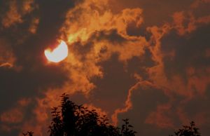 SunCloudSmoke2079